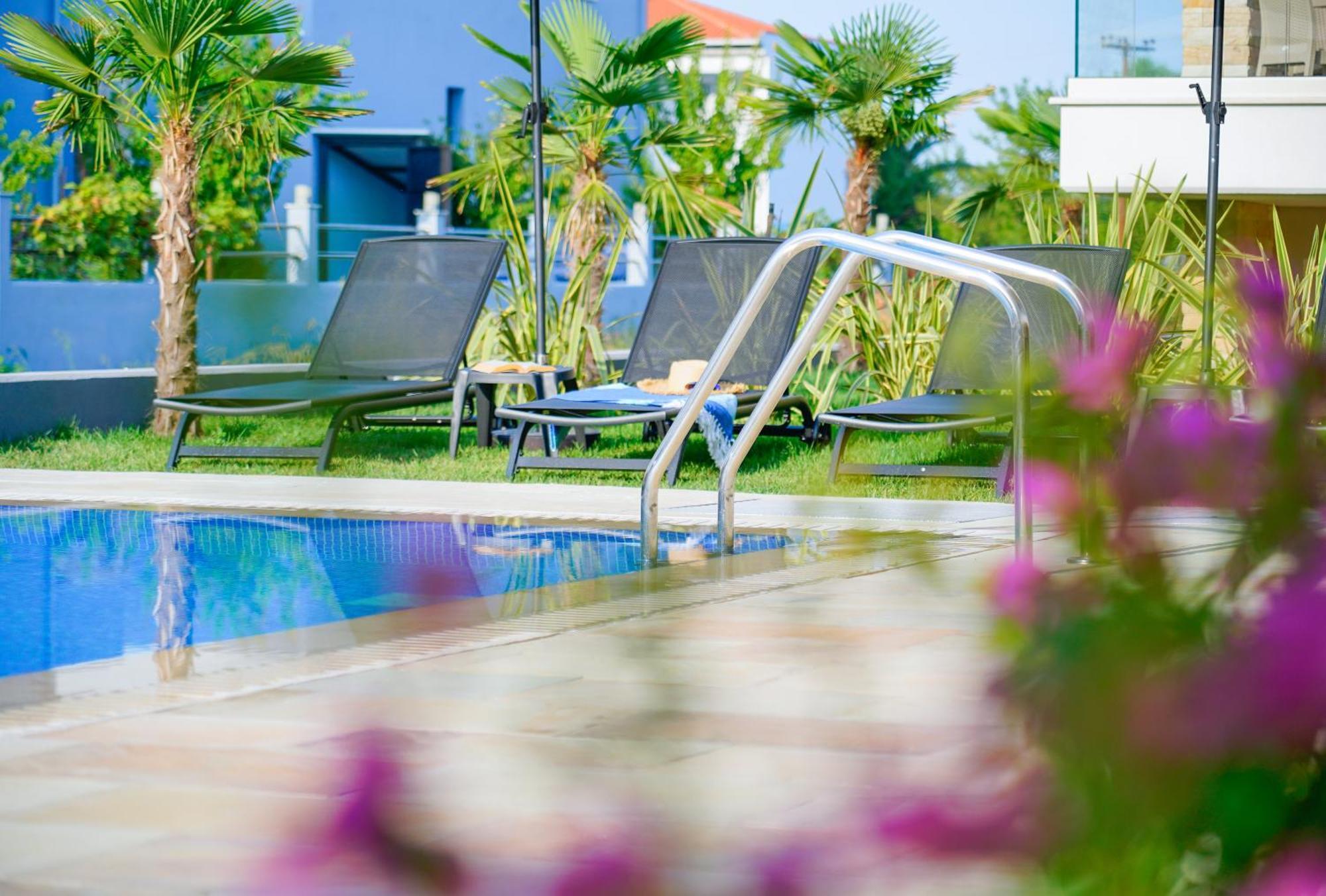 Tereza Golden Aparthotel Chrisi Ammoudia Exteriör bild